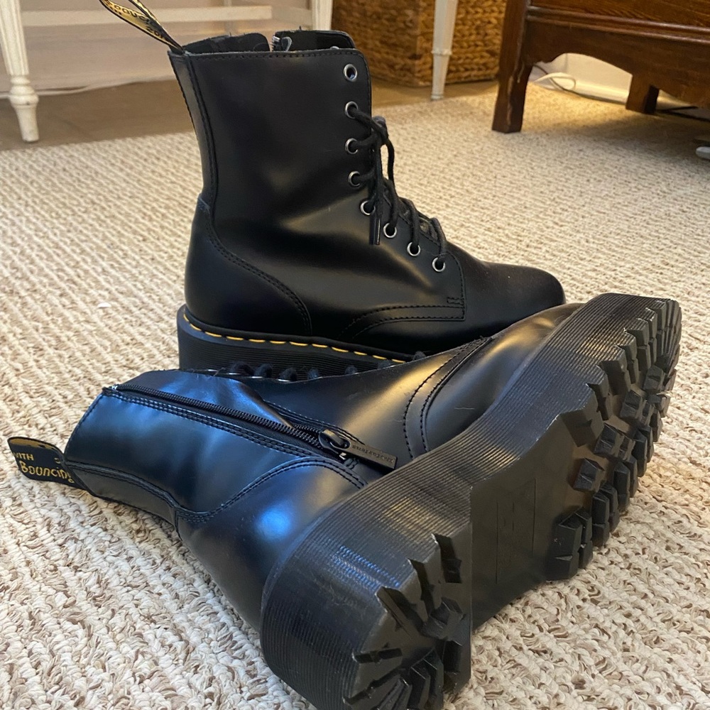 Doc Marten Jadon Platform Boots